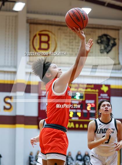 Thumbnail 1 in Lindsay vs. Honey Grove (UIL 2A Bi-District Playoff) photogallery.