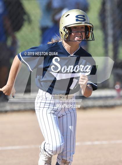 Thumbnail 2 in La Habra @ Sonora photogallery.