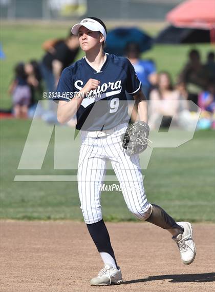 Thumbnail 2 in La Habra @ Sonora photogallery.