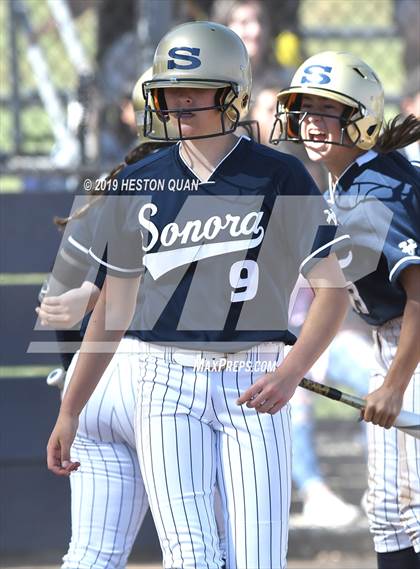 Thumbnail 3 in La Habra @ Sonora photogallery.