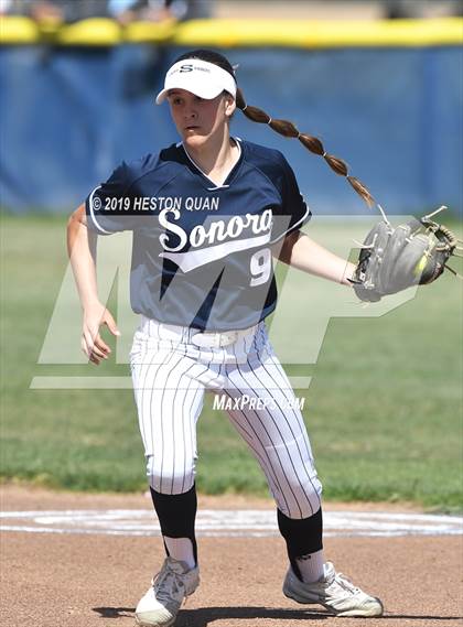 Thumbnail 1 in La Habra @ Sonora photogallery.