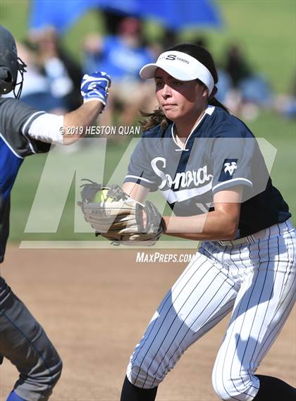 Thumbnail 1 in La Habra @ Sonora photogallery.