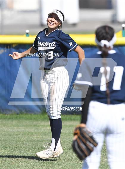 Thumbnail 3 in La Habra @ Sonora photogallery.