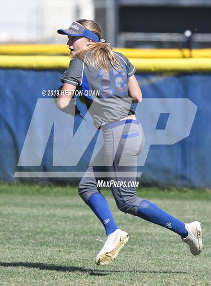 Thumbnail 1 in La Habra @ Sonora photogallery.