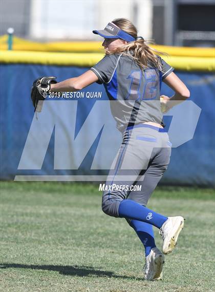 Thumbnail 2 in La Habra @ Sonora photogallery.
