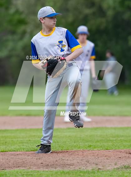 Thumbnail 1 in Irondequoit @ Mendon photogallery.