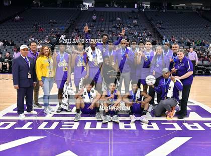 Thumbnail 2 in Lynwood (CIF State D5 Award Photos) photogallery.