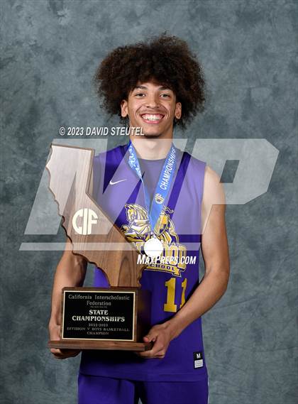 Thumbnail 2 in Lynwood (CIF State D5 Award Photos) photogallery.