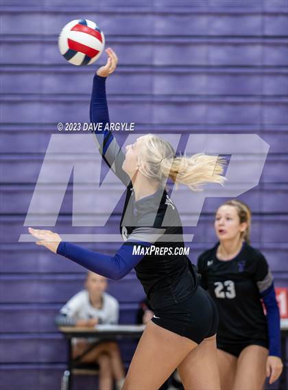Thumbnail 1 in Tooele vs. Viewmont (Riverton Fall Classic) photogallery.