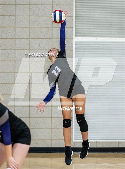Thumbnail 2 in Tooele vs. Viewmont (Riverton Fall Classic) photogallery.