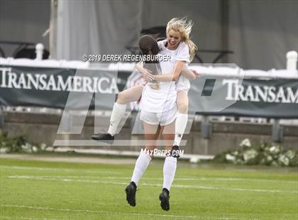 Thumbnail 3 in Cheyenne Mountain vs Evergreen (CHSAA 4A Championship) photogallery.