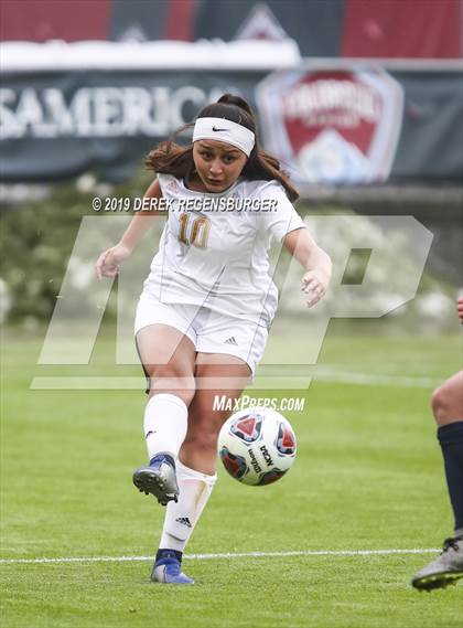 Thumbnail 2 in Cheyenne Mountain vs Evergreen (CHSAA 4A Championship) photogallery.