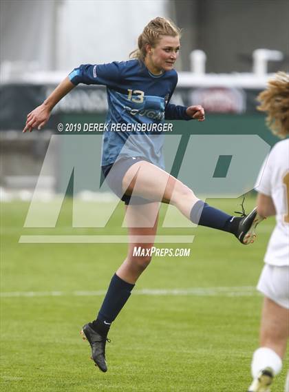 Thumbnail 2 in Cheyenne Mountain vs Evergreen (CHSAA 4A Championship) photogallery.