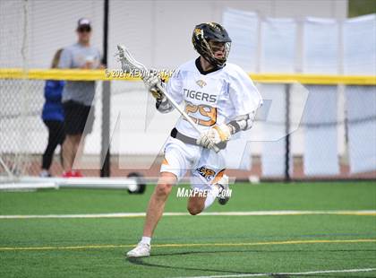 Thumbnail 2 in Shelton @ Daniel Hand (SCC D1 Quarterfinal) photogallery.