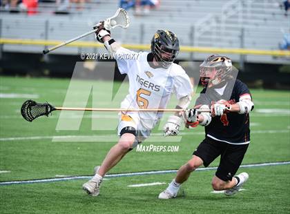 Thumbnail 2 in Shelton @ Daniel Hand (SCC D1 Quarterfinal) photogallery.
