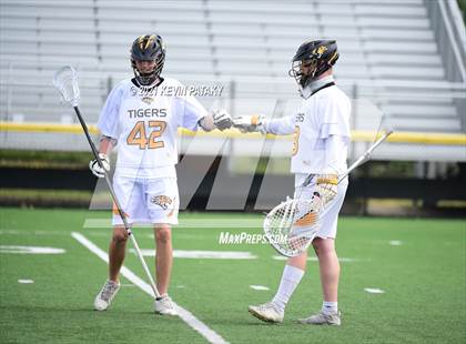 Thumbnail 2 in Shelton @ Daniel Hand (SCC D1 Quarterfinal) photogallery.