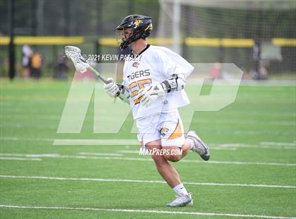 Thumbnail 1 in Shelton @ Daniel Hand (SCC D1 Quarterfinal) photogallery.