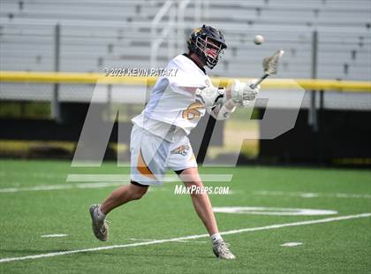Thumbnail 2 in Shelton @ Daniel Hand (SCC D1 Quarterfinal) photogallery.
