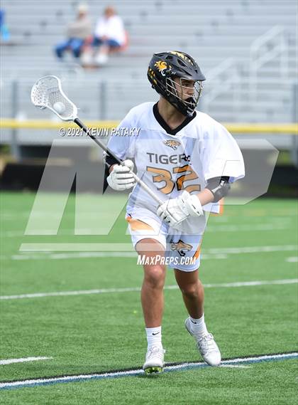 Thumbnail 1 in Shelton @ Daniel Hand (SCC D1 Quarterfinal) photogallery.