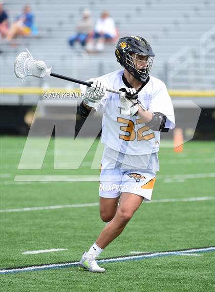 Thumbnail 3 in Shelton @ Daniel Hand (SCC D1 Quarterfinal) photogallery.