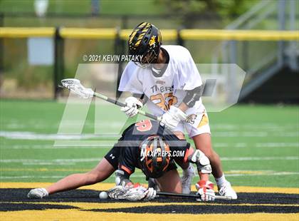 Thumbnail 3 in Shelton @ Daniel Hand (SCC D1 Quarterfinal) photogallery.