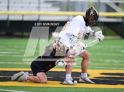 Thumbnail 2 in Shelton @ Daniel Hand (SCC D1 Quarterfinal) photogallery.