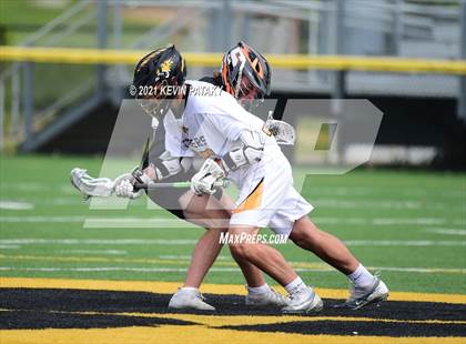 Thumbnail 2 in Shelton @ Daniel Hand (SCC D1 Quarterfinal) photogallery.