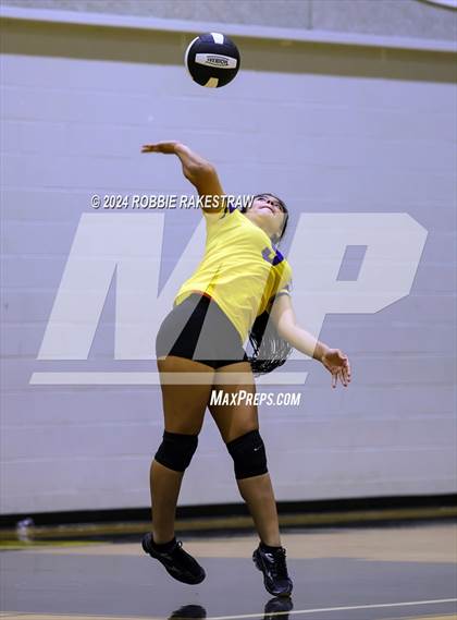 Thumbnail 2 in Crandall vs Samuell (Crandall Tournament) photogallery.