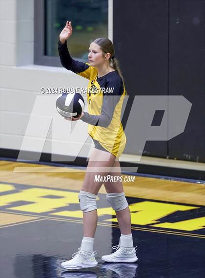 Thumbnail 2 in Crandall vs Samuell (Crandall Tournament) photogallery.