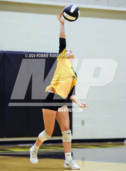 Thumbnail 2 in Crandall vs Samuell (Crandall Tournament) photogallery.