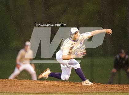 Thumbnail 3 in Bishop Grimes vs Christian Brothers Academy photogallery.