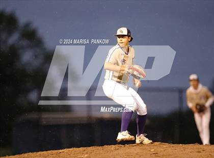 Thumbnail 2 in Bishop Grimes vs Christian Brothers Academy photogallery.