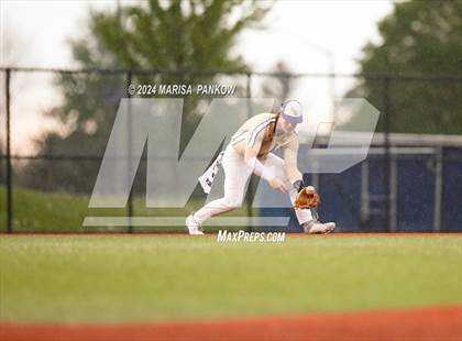 Thumbnail 3 in Bishop Grimes vs Christian Brothers Academy photogallery.