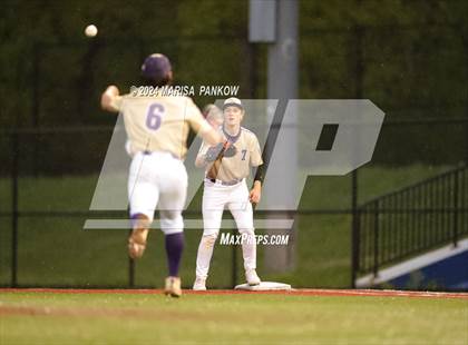 Thumbnail 3 in Bishop Grimes vs Christian Brothers Academy photogallery.