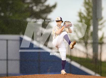 Thumbnail 3 in Bishop Grimes vs Christian Brothers Academy photogallery.