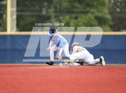 Thumbnail 3 in Bishop Grimes vs Christian Brothers Academy photogallery.