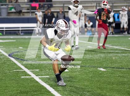 Thumbnail 3 in JSerra Catholic vs. Orange Lutheran photogallery.