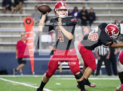 Thumbnail 3 in JSerra Catholic vs. Orange Lutheran photogallery.