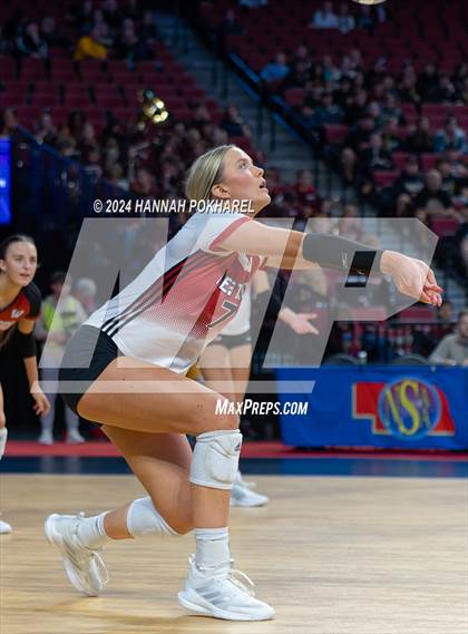 Thumbnail 2 in Omaha Westside vs. Grand Island (NSAA Class A Quarterfinal) photogallery.