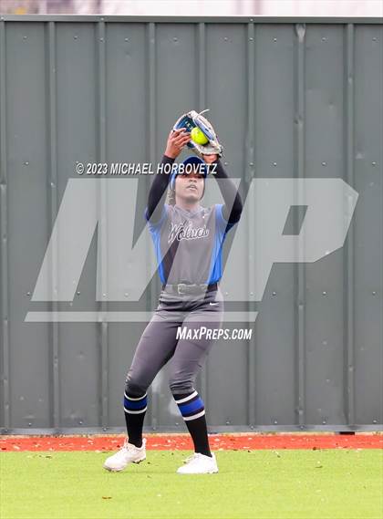 Thumbnail 1 in Lake Creek vs. Plano West photogallery.