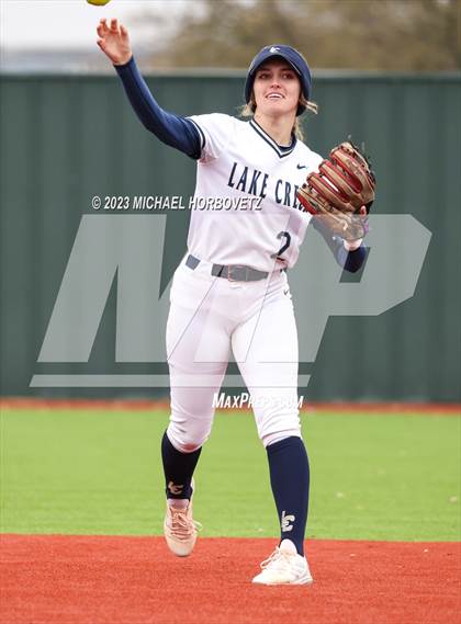 Thumbnail 2 in Lake Creek vs. Plano West photogallery.
