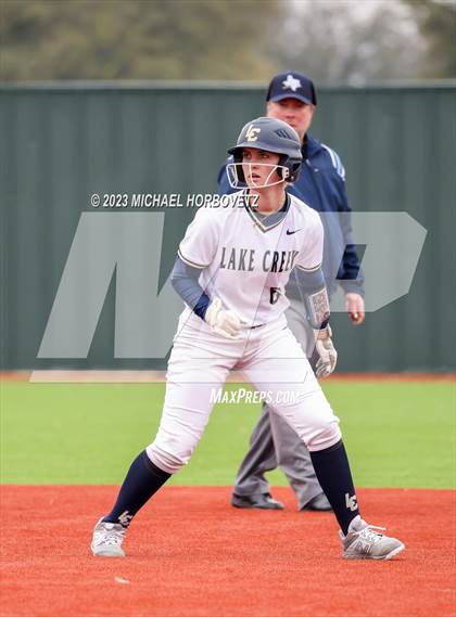 Thumbnail 2 in Lake Creek vs. Plano West photogallery.