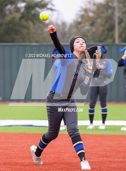 Thumbnail 1 in Lake Creek vs. Plano West photogallery.