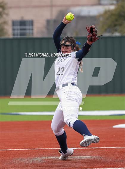 Thumbnail 2 in Lake Creek vs. Plano West photogallery.