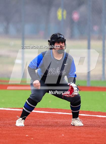 Thumbnail 2 in Lake Creek vs. Plano West photogallery.