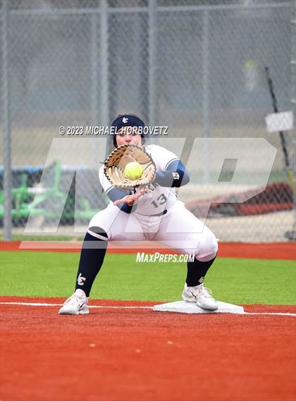Thumbnail 3 in Lake Creek vs. Plano West photogallery.