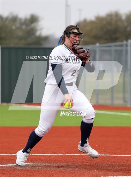 Thumbnail 3 in Lake Creek vs. Plano West photogallery.