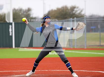 Thumbnail 3 in Lake Creek vs. Plano West photogallery.
