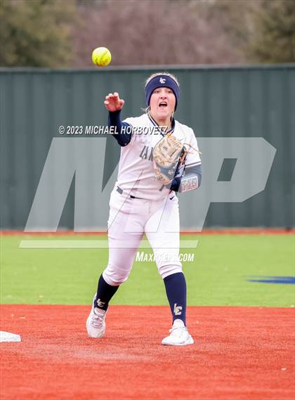 Thumbnail 2 in Lake Creek vs. Plano West photogallery.