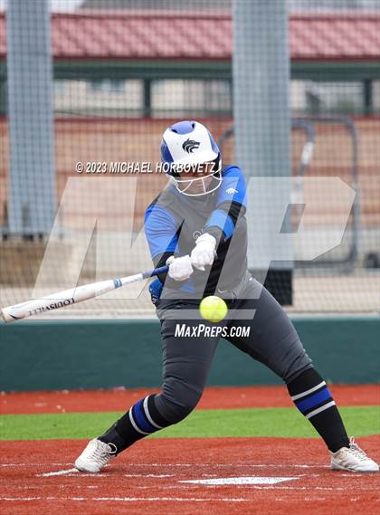 Thumbnail 2 in Lake Creek vs. Plano West photogallery.